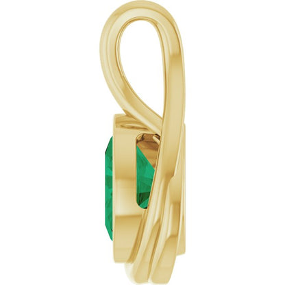 Lab-Grown Emerald Pendant, 16.57 x 9.38 mm