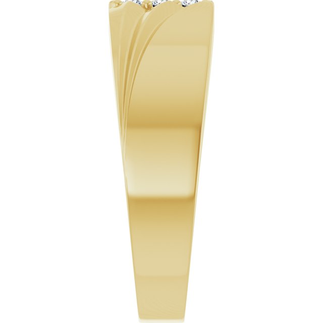 1/10 CTW Lab-Grown Diamond Band, 7.82 mm