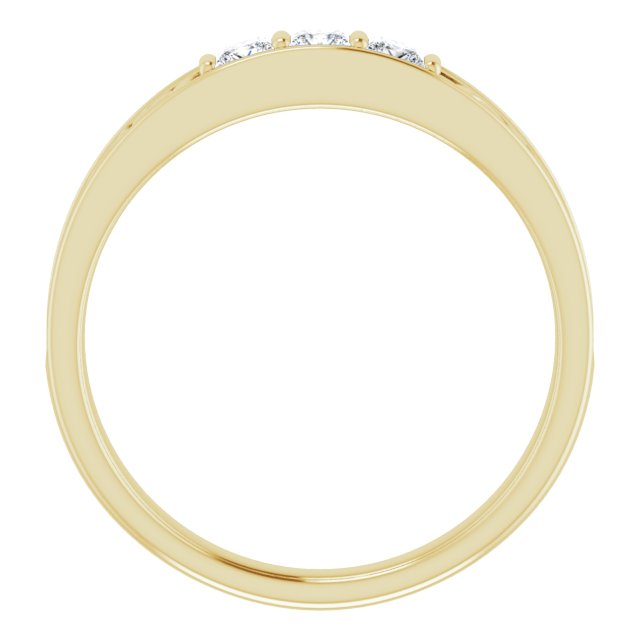 3/8 CTW Natural Diamond Three-Stone Scroll Band