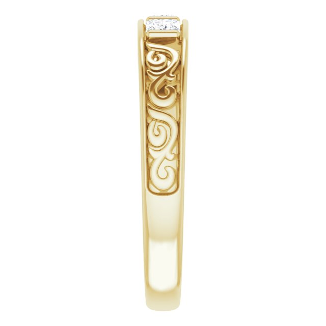 1/2 CTW Natural Diamond Three-Stone Scroll Band