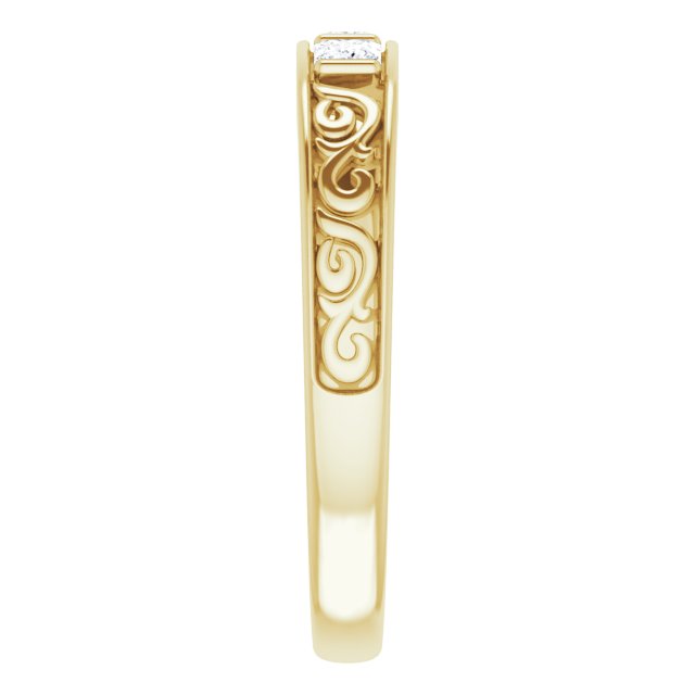 3/8 CTW Natural Diamond Three-Stone Scroll Band