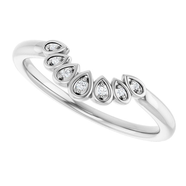 .04 CTW Natural Diamond Vintage-Inspired Contour Band