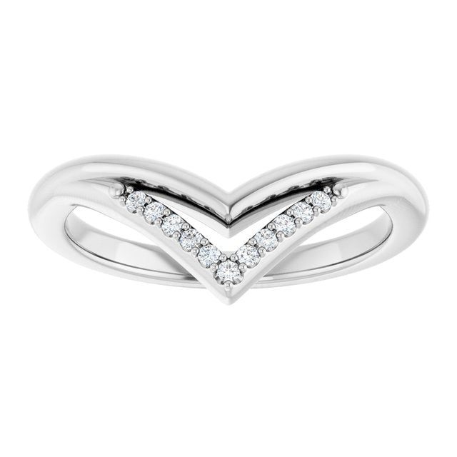 .04 CTW Natural Diamond Contour Band
