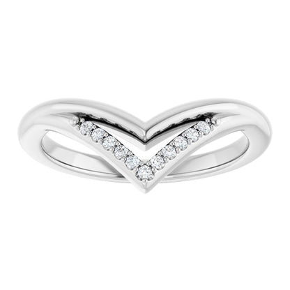 .04 CTW Natural Diamond Contour Band