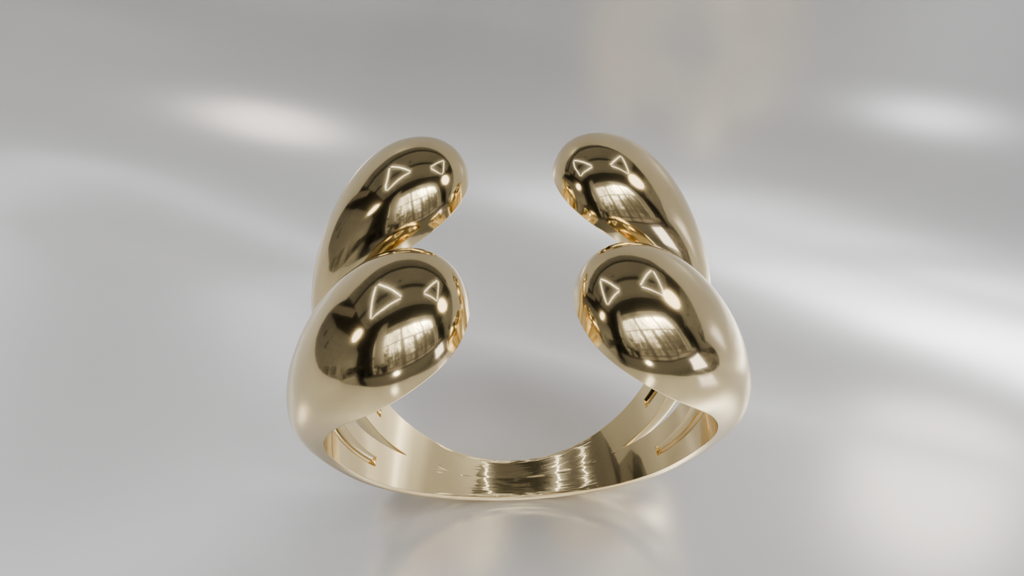 Sculptural Link Ring in Gold