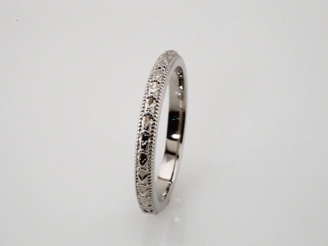 Milgrain Sculptural Comfort-Fit Band