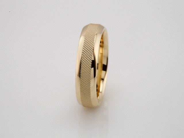 14K Yellow Gold Knurled Comfort-Fit Half Round Band