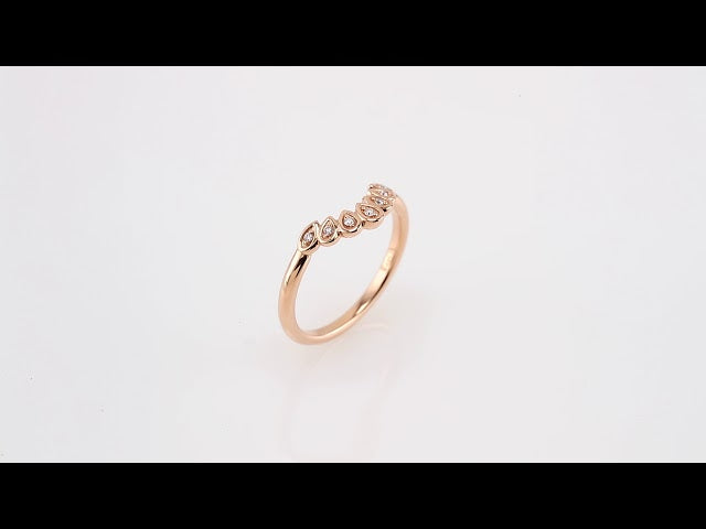 .04 CTW Natural Diamond Vintage-Inspired Contour Band