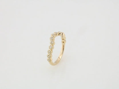 1/8 CTW Natural Diamond Vintage-Inspired Contour Band