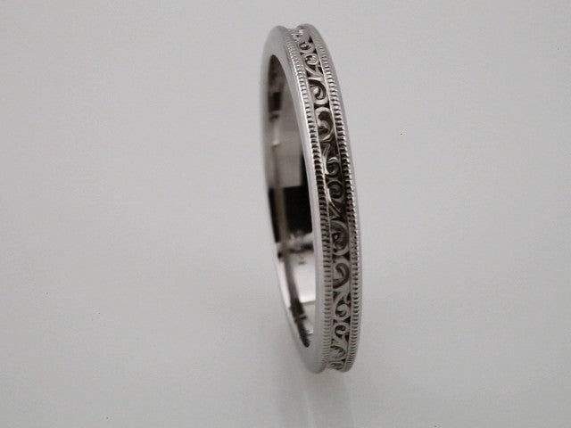 Milgrain Edge Sculptural Flat Band