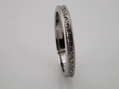 Milgrain Edge Sculptural Flat Band