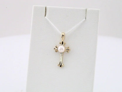 14K Yellow Gold Cultured White Freshwater Pearl Cross Pendant, 21.4 x 10.4 mm
