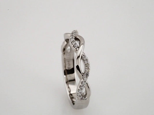 1/8 CTW Natural Diamond Anniversary Band, 4 mm